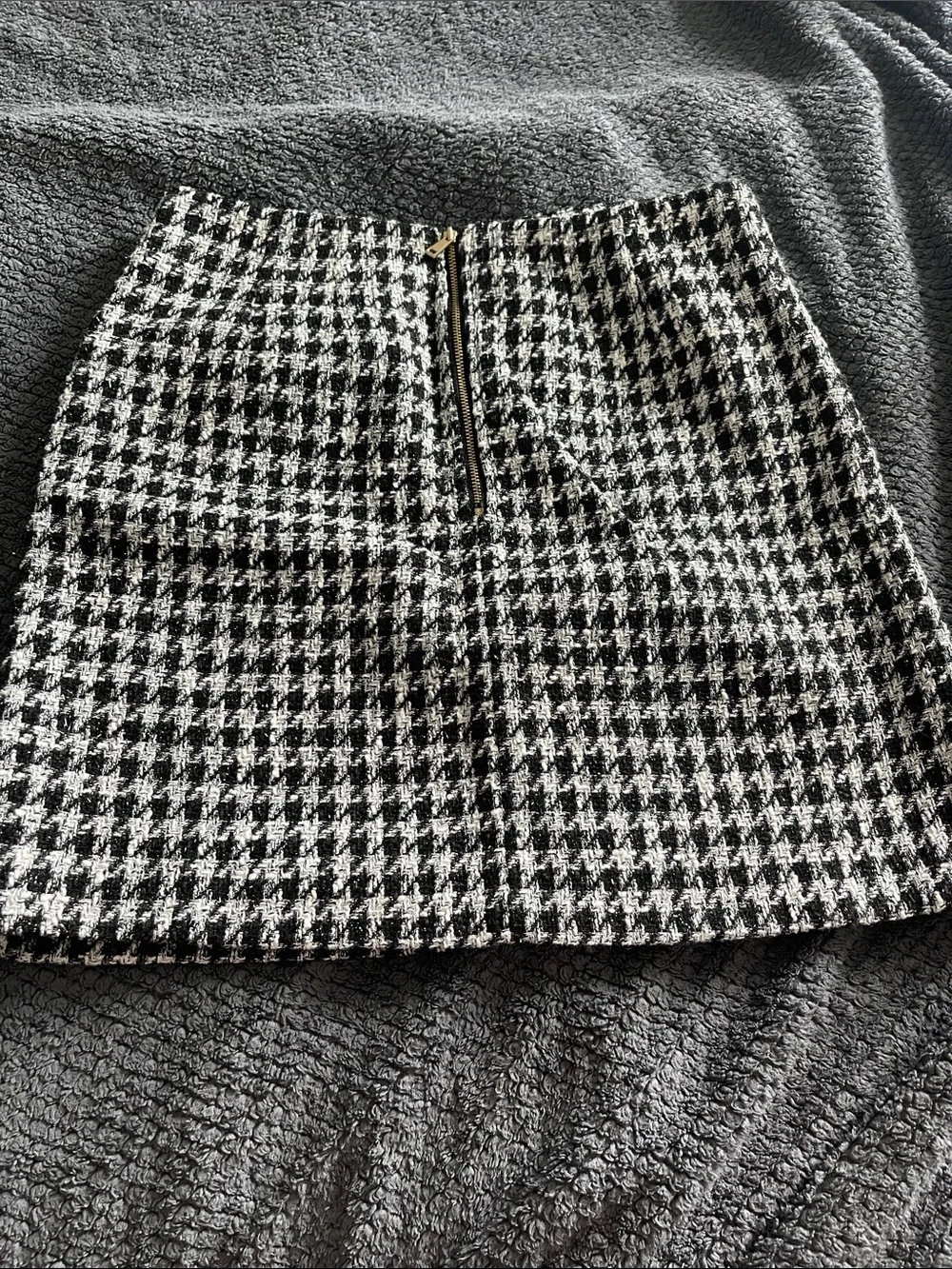 Loft black and white skirt - Picture 3 of 3